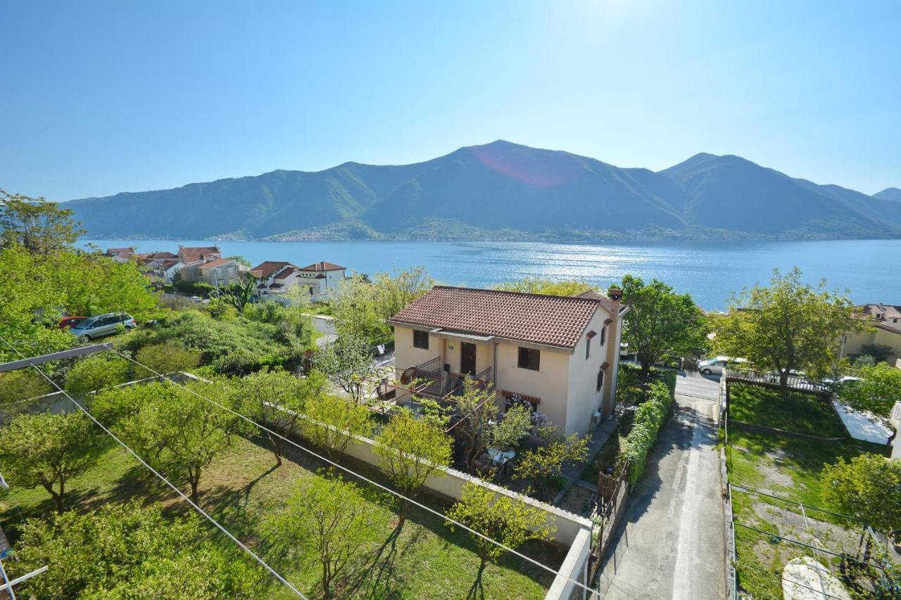 Modern Seaside Escape - Stunning Sea View - Private & Stylish Apartment Kotor Exterior photo